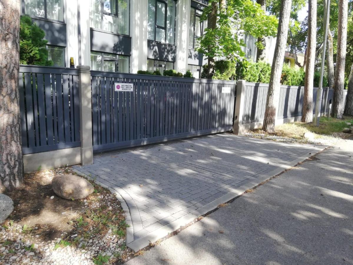 New Big Loft Apartments Jurmala With Free Secured Parking ภายนอก รูปภาพ