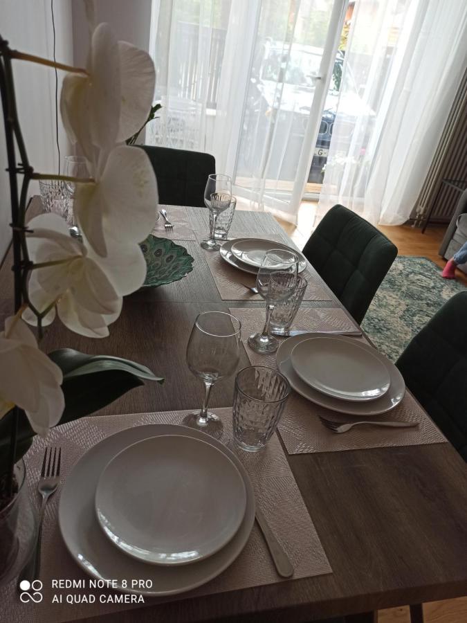 New Big Loft Apartments Jurmala With Free Secured Parking ภายนอก รูปภาพ